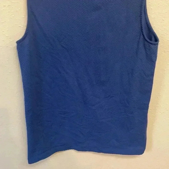 ATHLETA Women’s High Neck Sleeveless Shirt - Picture 3 of 8